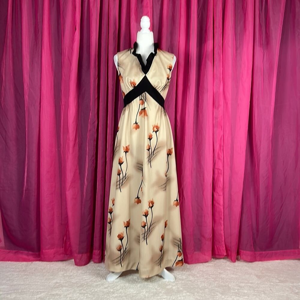 Vintage 70s unbranded brown and orange floral maxi dress, size 12